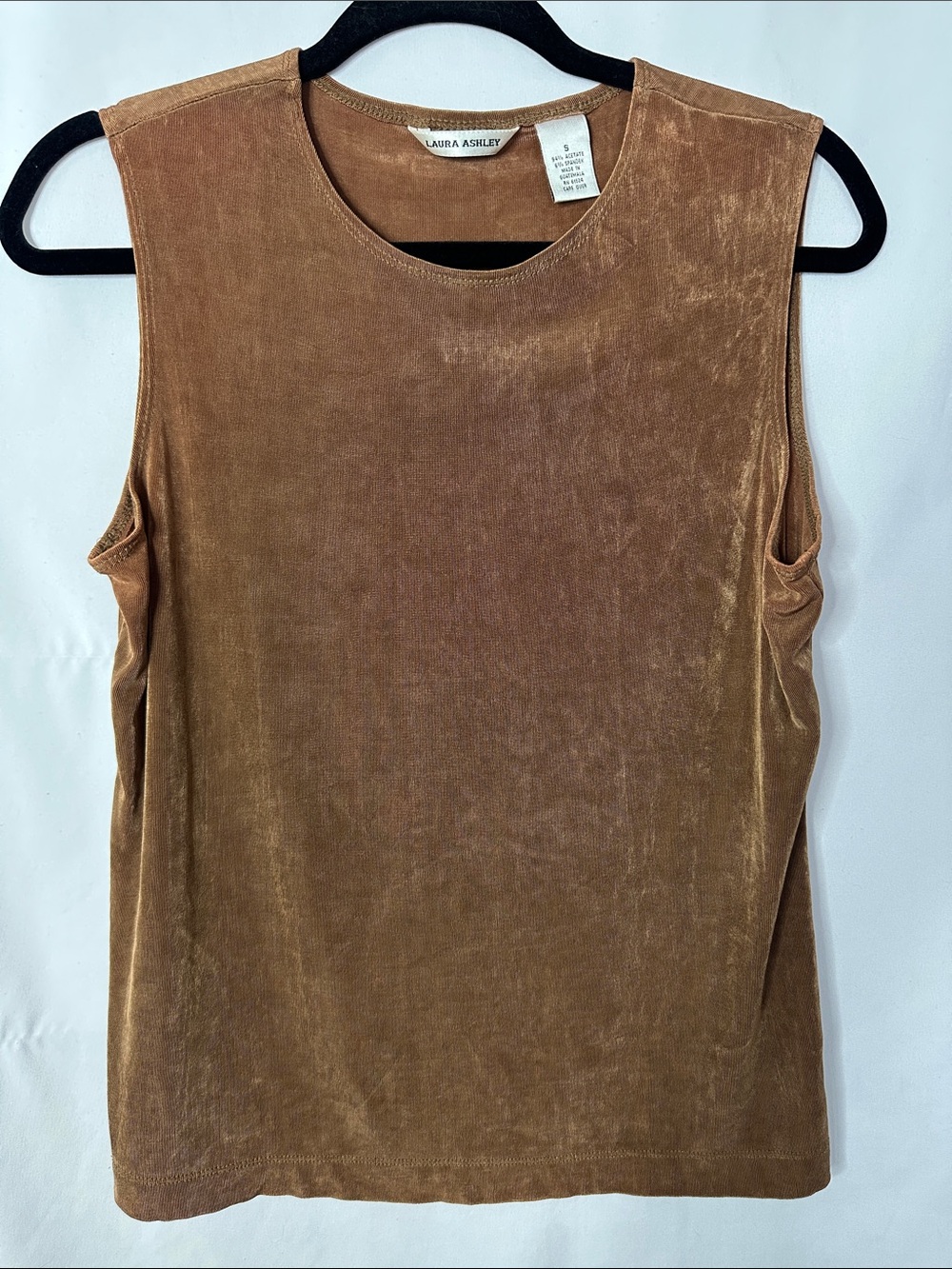 LAURA ASHLEY | Crushed Velvet Style Scoop Neck Tank, size S